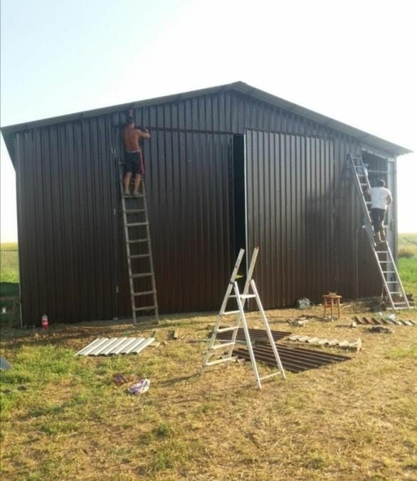 Vând hala metalica 10x25