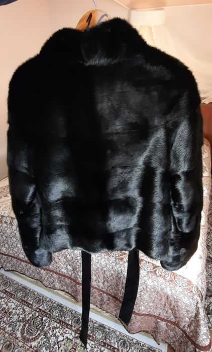 Продам норковую шубу