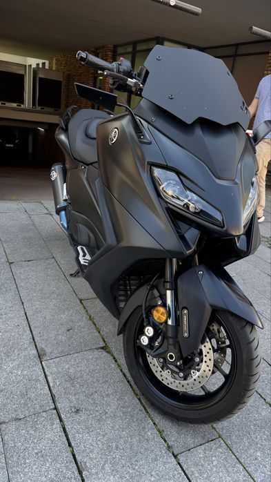 Yamaha Tmax 560