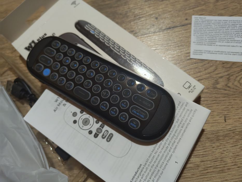 Telecomanda air mouse cu functie de tastatura si mouse