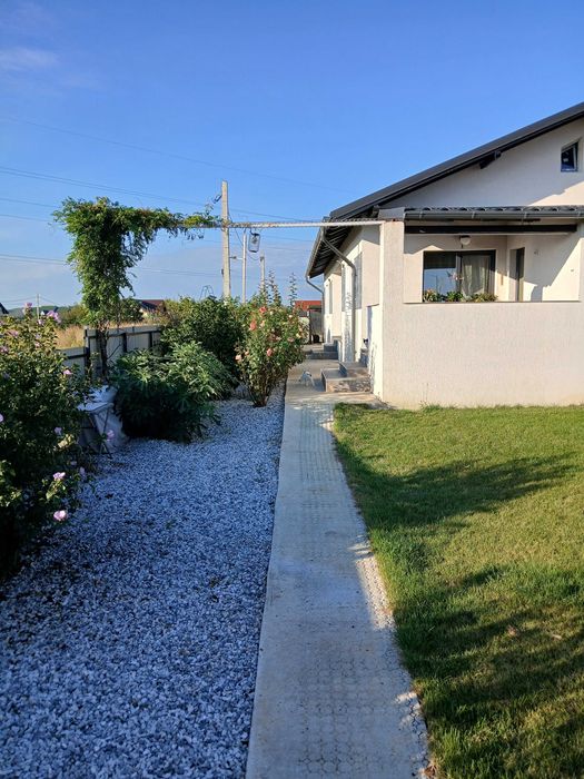 Vând casa plan parter 142mp utili Breazu
