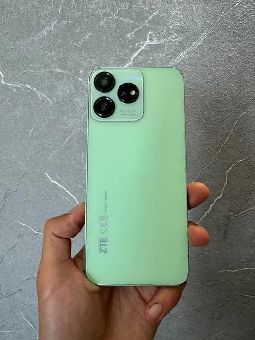 ZTE Blade V50 Design