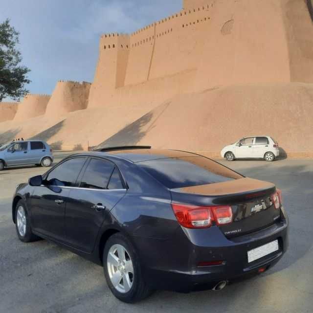 Сотилади Chervolet Malibu