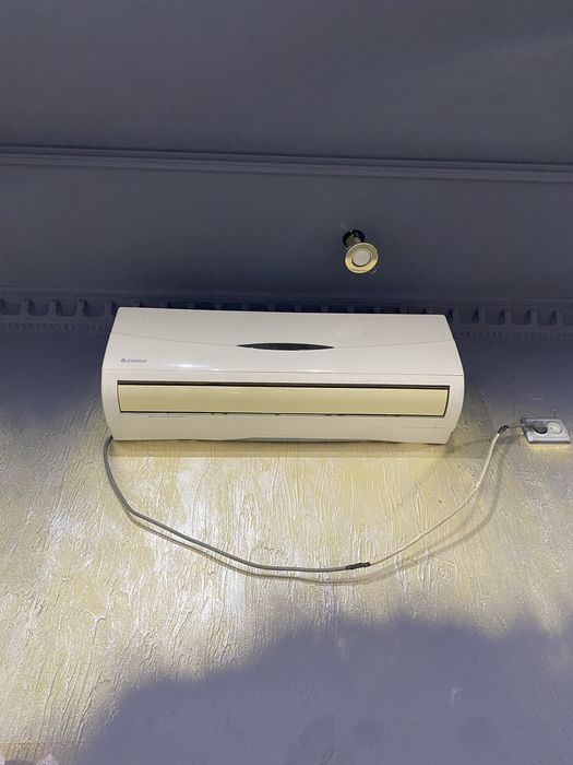 кондиционер работает