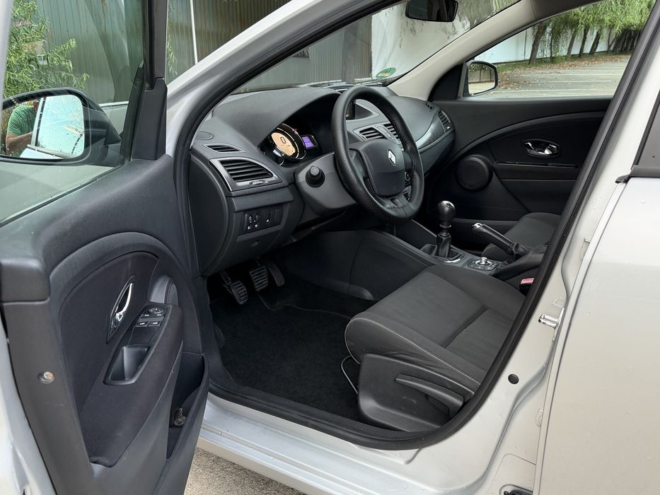 Vând Renault Megane 3 , an 2013, motor 1.5 dCi diesel