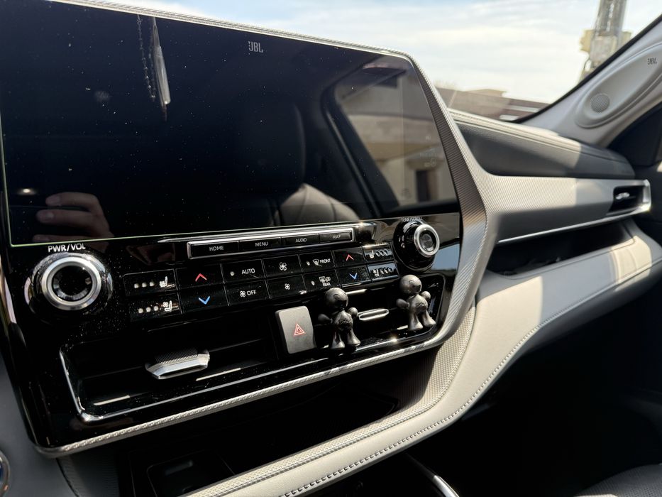 Vand Toyota Highlander Luxury 2022