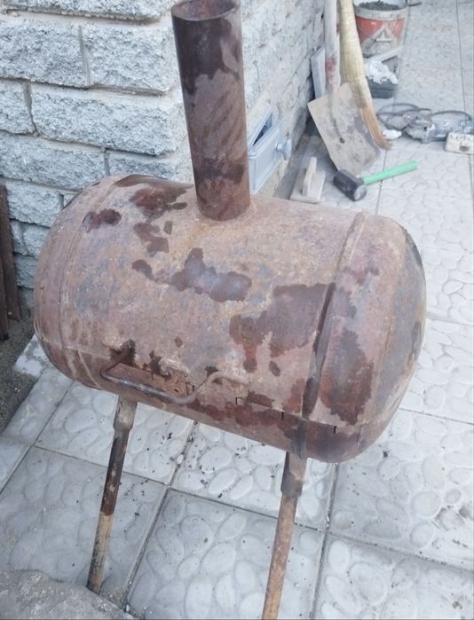 Продам мангал,ножки сборыне