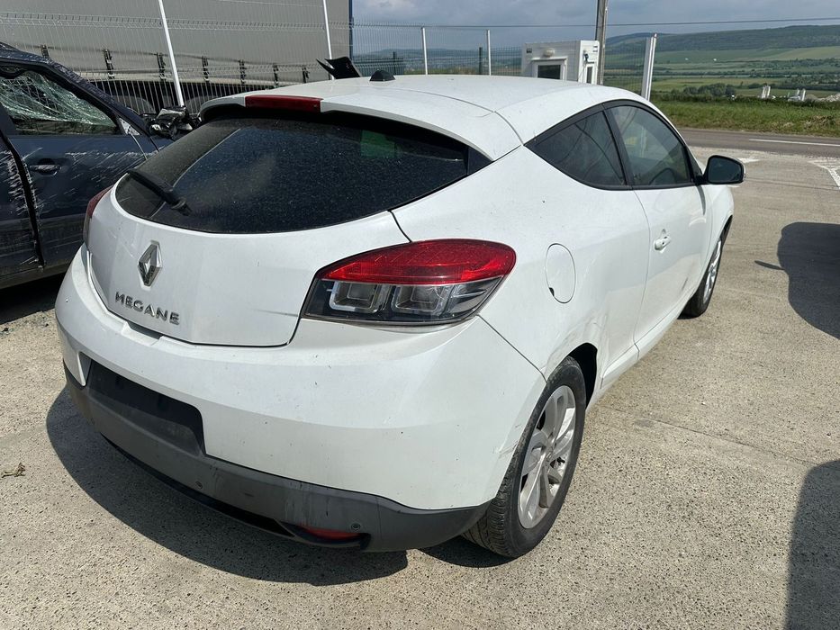 Dezmembrez / Dezmembrari / Piese / Accesorii Renault megane 3 facelift 2014 1.5 dci 110 cp coupe alba