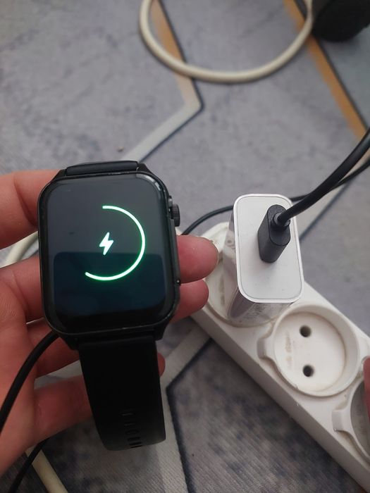 Продам смарт часы.