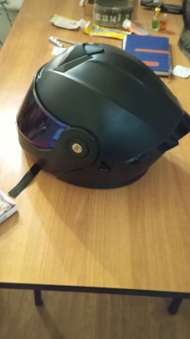 Прадам мото шлем