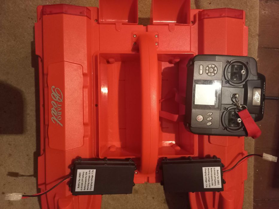 Лодка за захранка "JABO5CC"