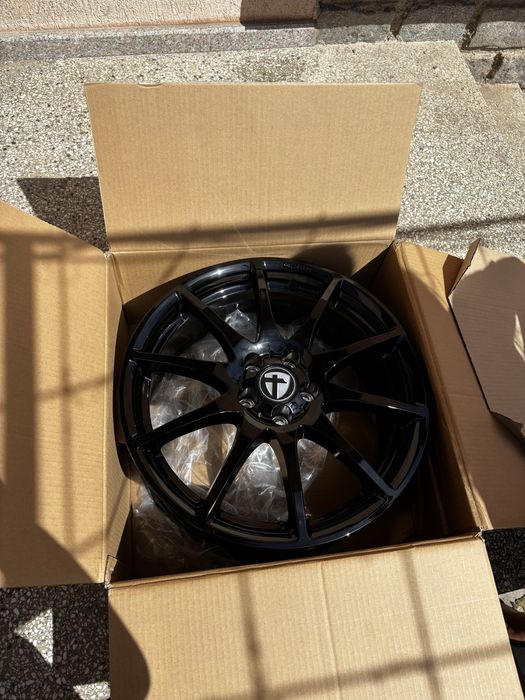 Джанти Tomason TN1 R17