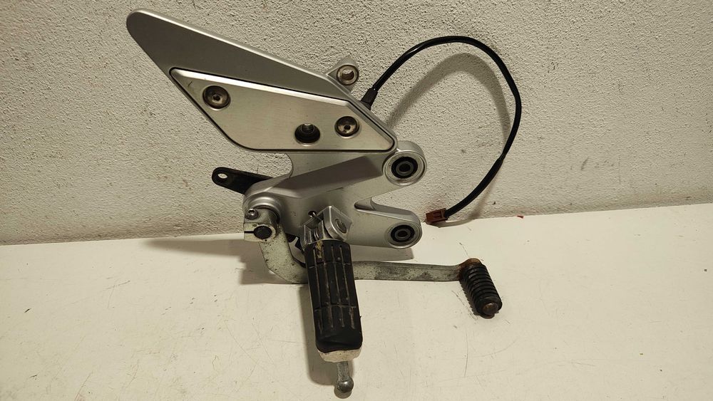 Aproape orice piesa Yamaha FZ6S Fz6N 2004+