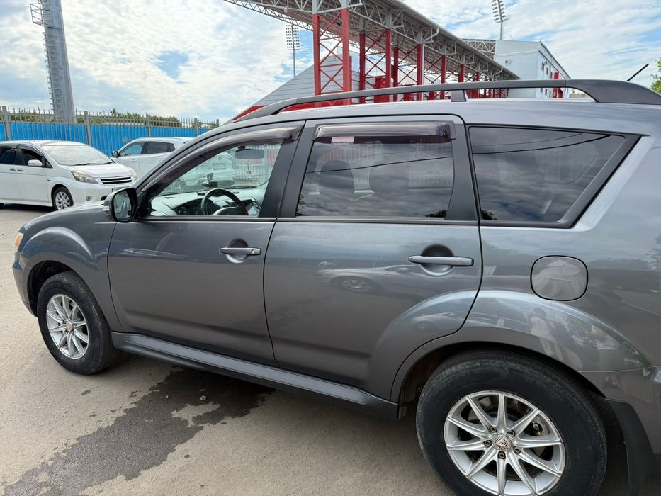 Mitsubishi outlander