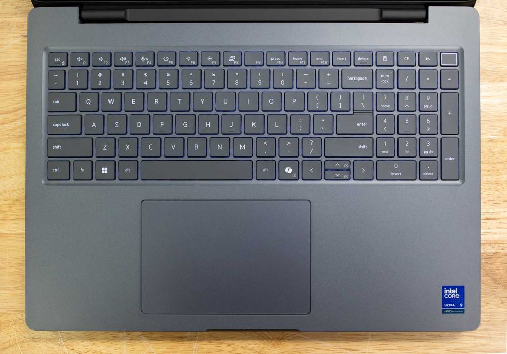 Laptop Dell Precision Pro Max 16 Plus UHD+ Tandem OLED 120Hz Ultra 9 285HX 32GB Ram NVIDIA RTX Pro 3000 12GB 1TB SSD Win11 Pro Firma Factura Garantie