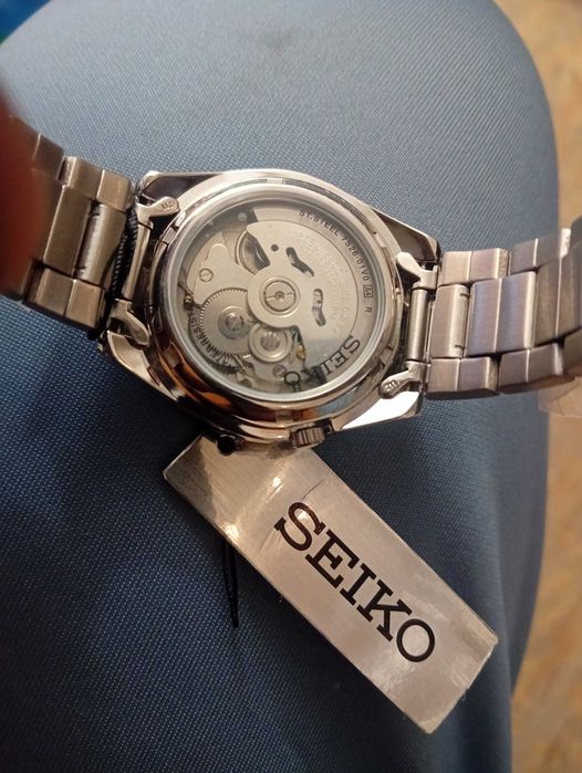 Заглавие:
Оригинален Seiko Automatic 4R35