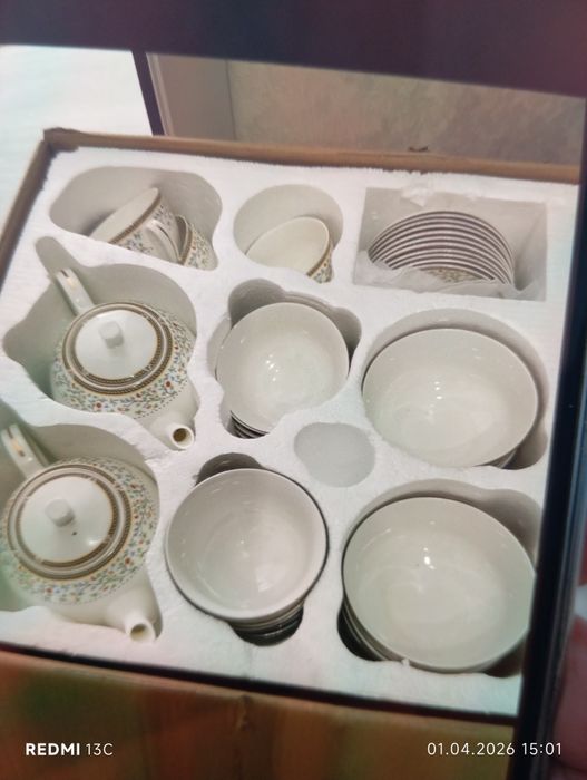 Чайный сервиз на 12 персон