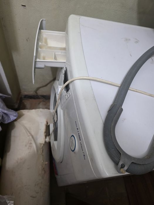 Продам стиральную машинку