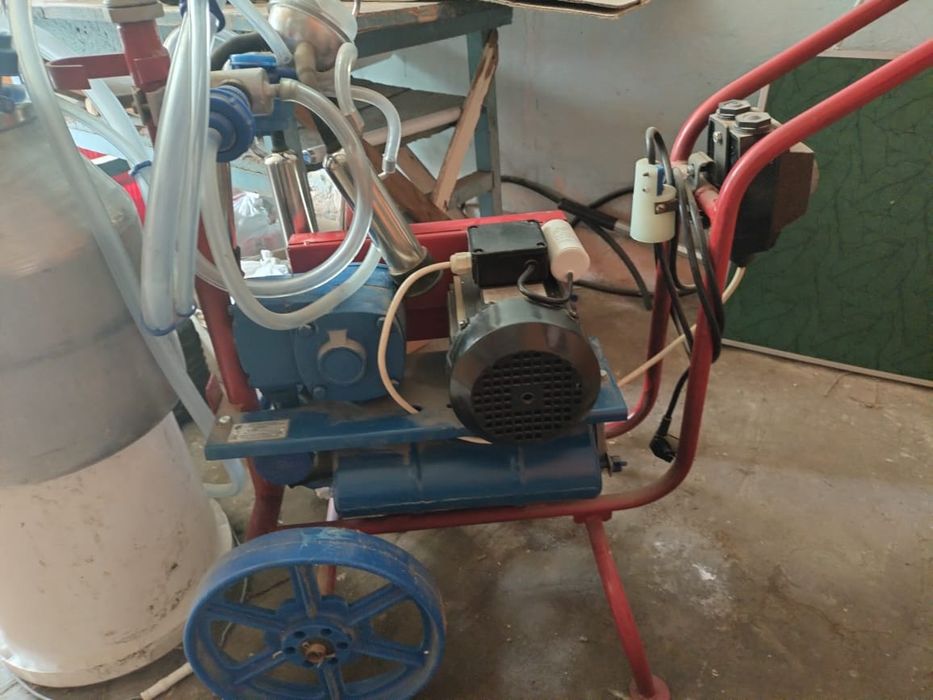 Доильний аппарат