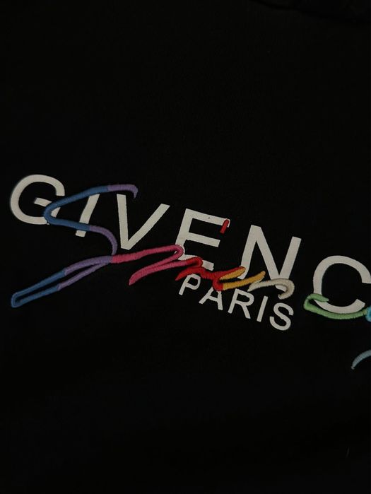 Оригинален Givenchy Rainbow Signature Суичър