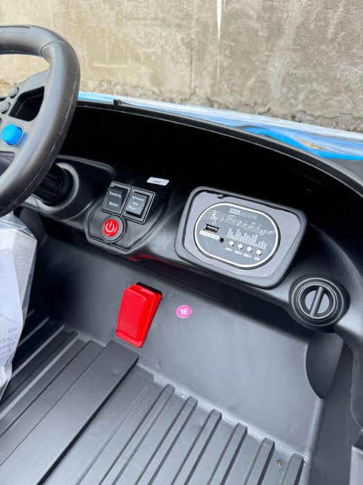 Детская машина Bugatti Bolide 24V – 2 местная, Bluetooth, 4x4