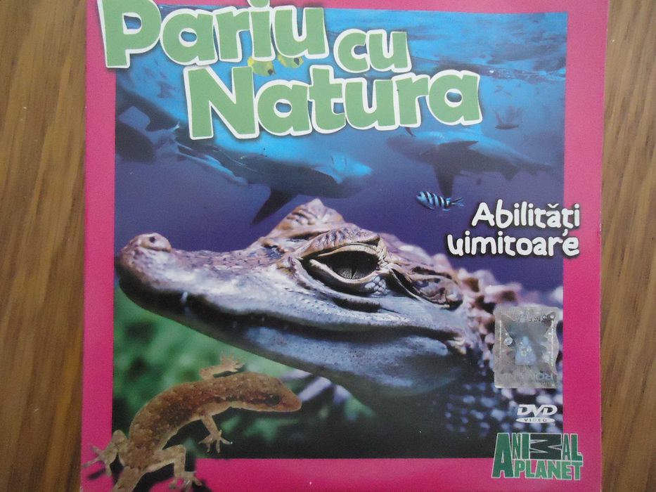 Vand 10 DVD-uri documentare Discovery Channel și Animal Planet