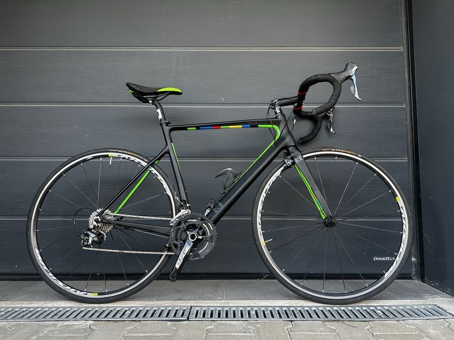 Карбонов шосеен велосипед Intuition 13 Carbon 28” 56см 2x10