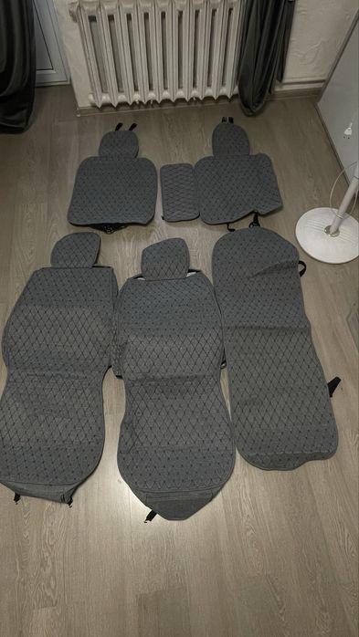 Авто чехлы универсальные