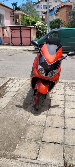 Yamaha T-MAX 500