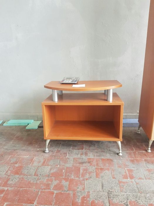 Холна секция с витрина