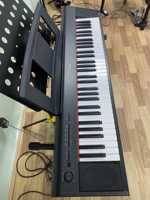 Продам цифровое пианино YAMAHA