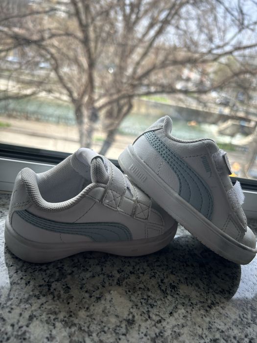 Pantofi sport puma marimea 20 pentru copii