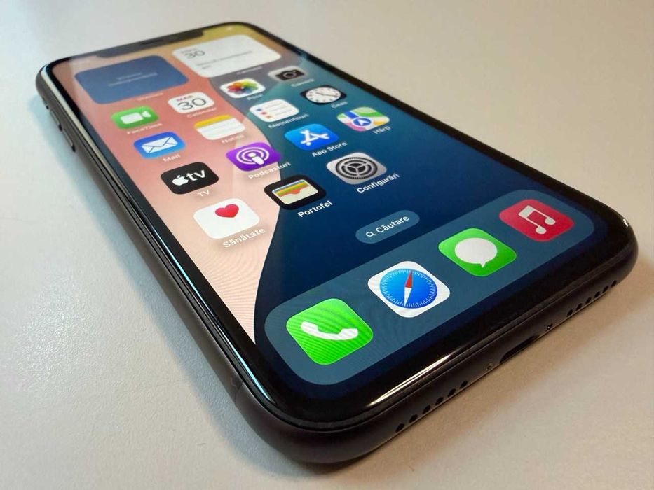  Apple / iPhone 11 64 Gb / Black / 92% Acumulator