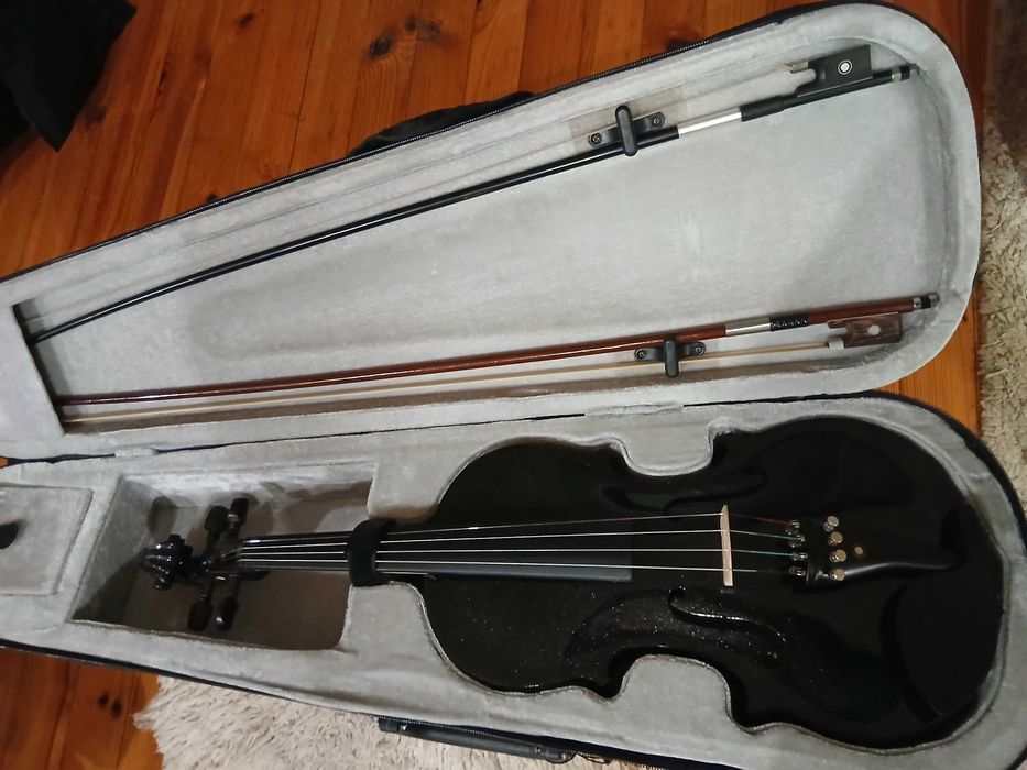 Електрическа акустична цигулка