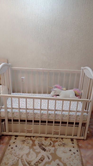 Продам кроватку детскую