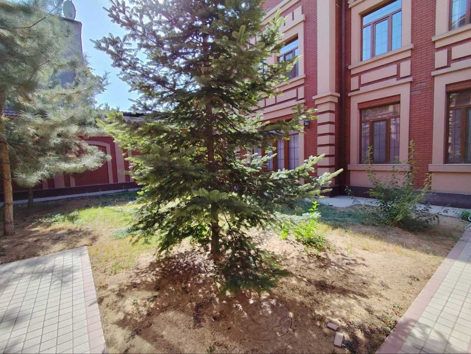 Дом под представительство Текстиль 13-ком 1000 м² 6-сот парковка