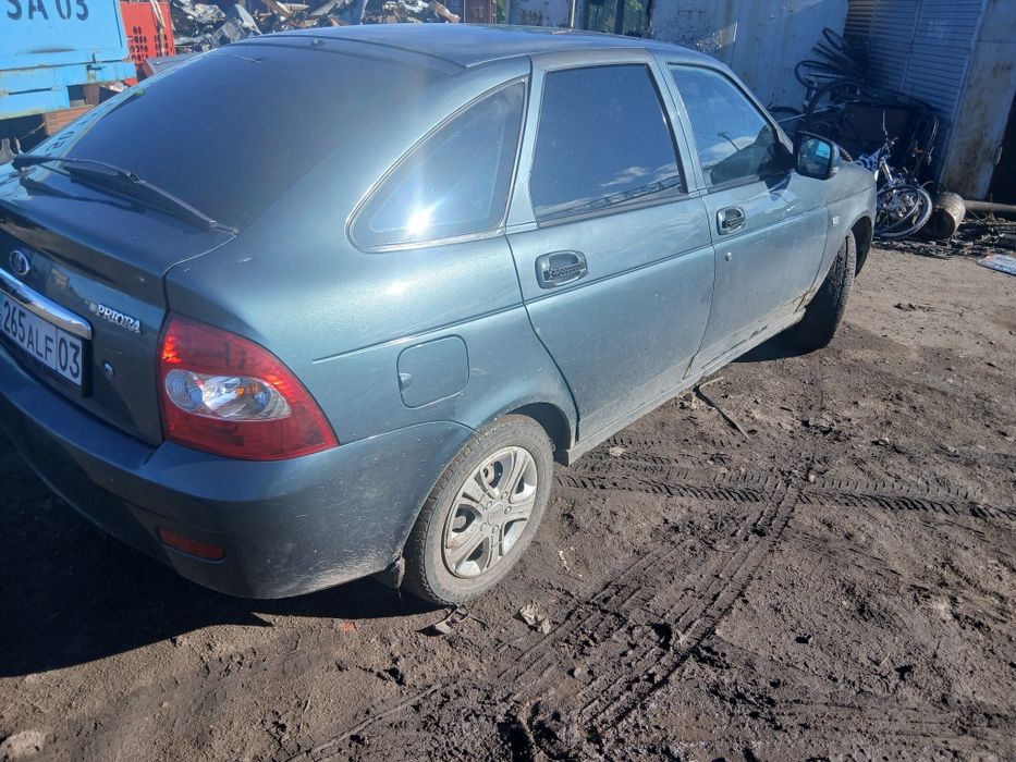 Продам приору 2012 год