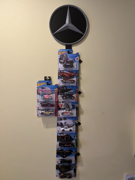 Hot wheels стойка за стена