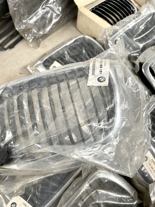 Оригинальные ноздри на BMW E32 E38 E39 E36 E46 БМВ Е32 Е38 Е39 Е36 Е46