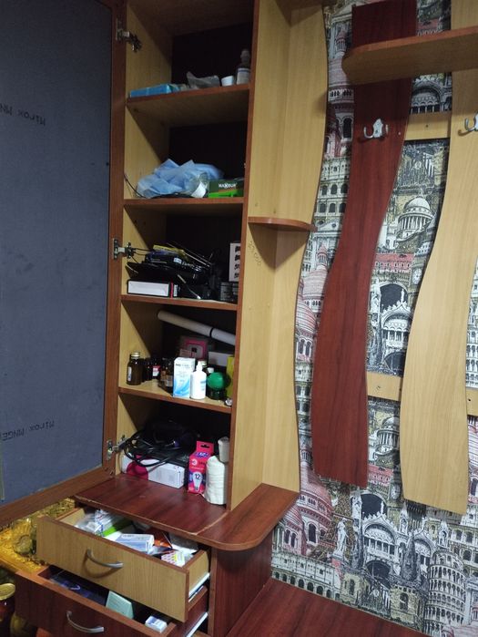 Продам шкафы в прихожую