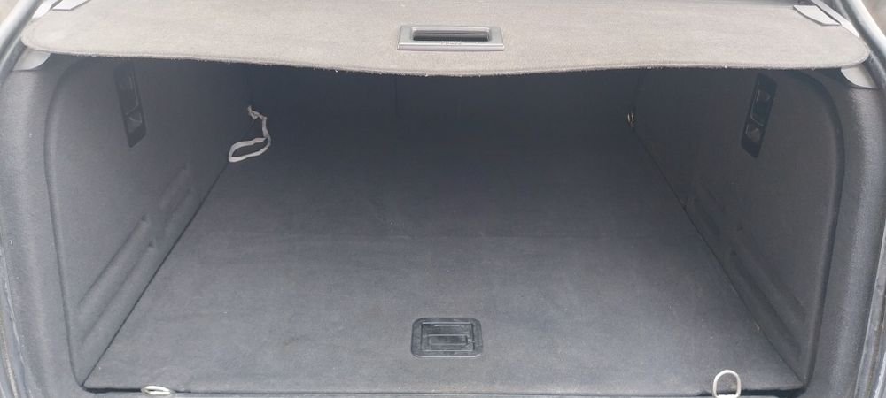 Vând autoturism laguna 3