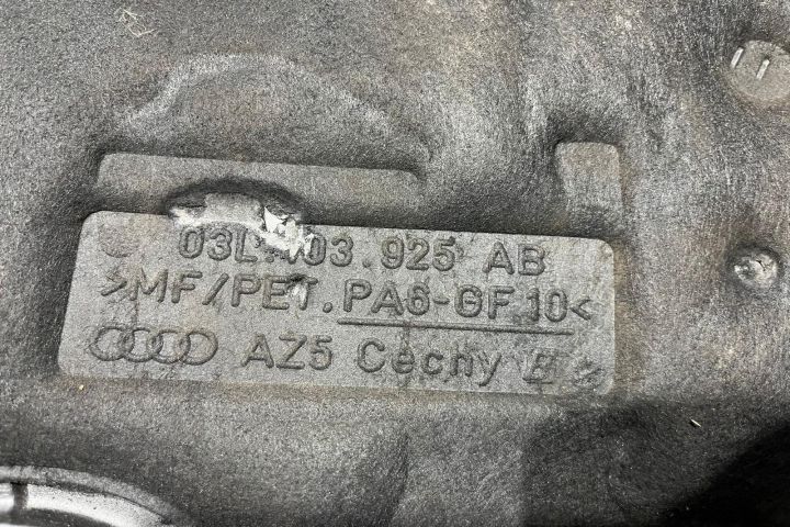 Capac motor 2.0 TDI 03L103925 Audi A4 B8/8K [2007 - 2011]