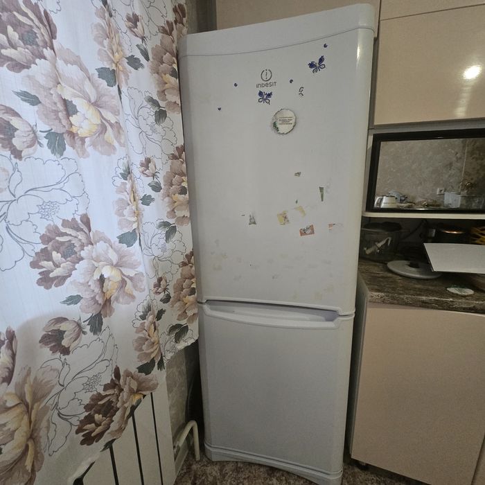 Холодильник  Индезит