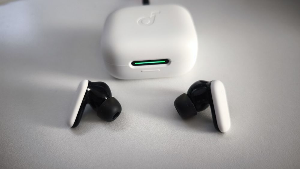 Vand casti wireless noi in-ear Anker P30i