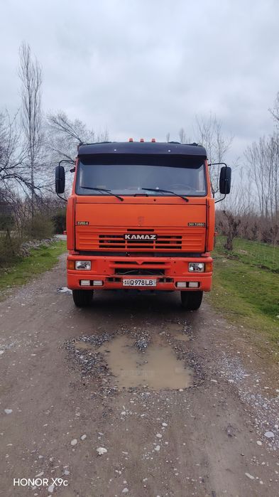 Самасвал Камаз 6520