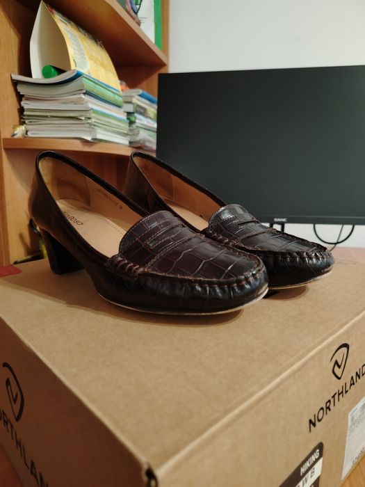 Туфли кожаные женские