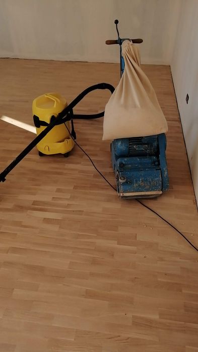 Vind mașină de rașchetat parchet