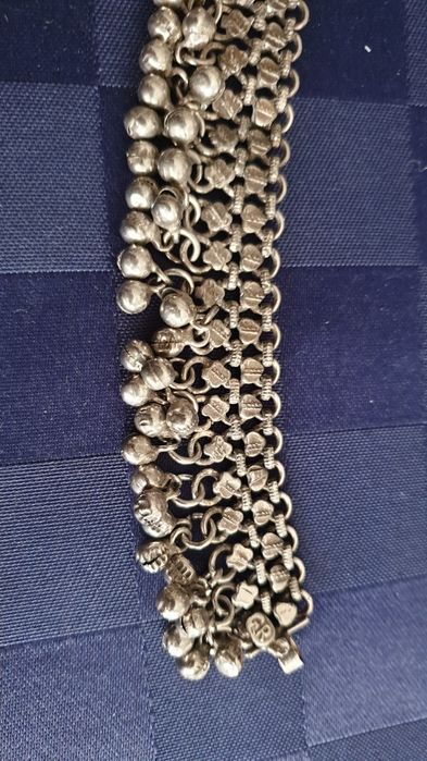 Огърлица от самороден Балтийски кехлибар. и Поср.гривни за глезен