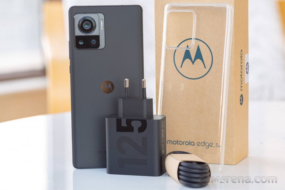 Moto edge 30 ultra 12/256 новый
