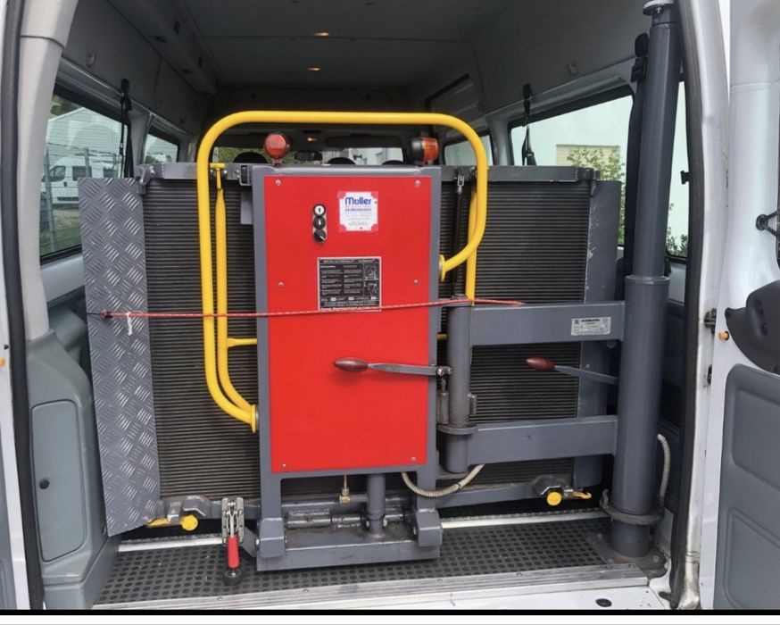 Lift persoane cu dizabilitati